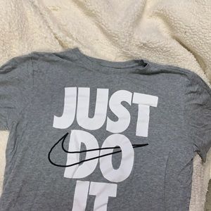 nike tshirt